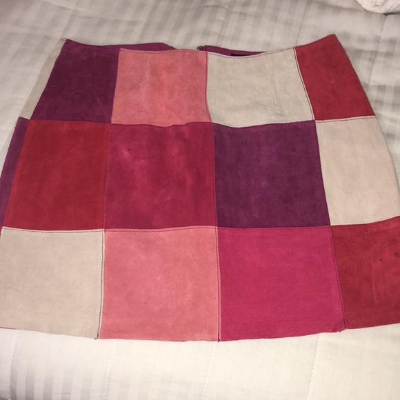 EXPRESS Suede pink color block skirt - Picture 9 of 9